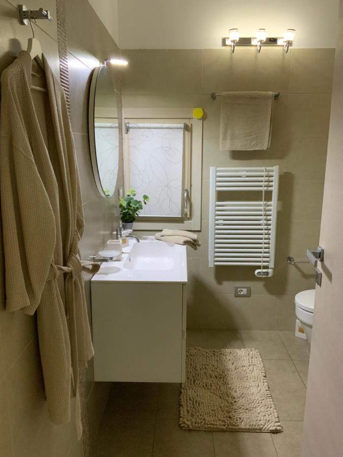 King' S Apartment سيرمِيوني المظهر الخارجي الصورة
